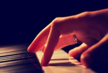 亚星：[英超]第4轮：利物浦0-1诺丁汉森林 集锦.